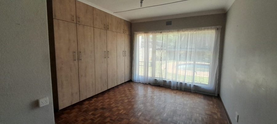 To Let 3 Bedroom Property for Rent in Flamwood North West